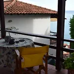 شقة Alisaxni Seaside