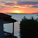 شقة Alisaxni Seaside