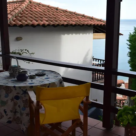 Apartment Alisaxni Seaside